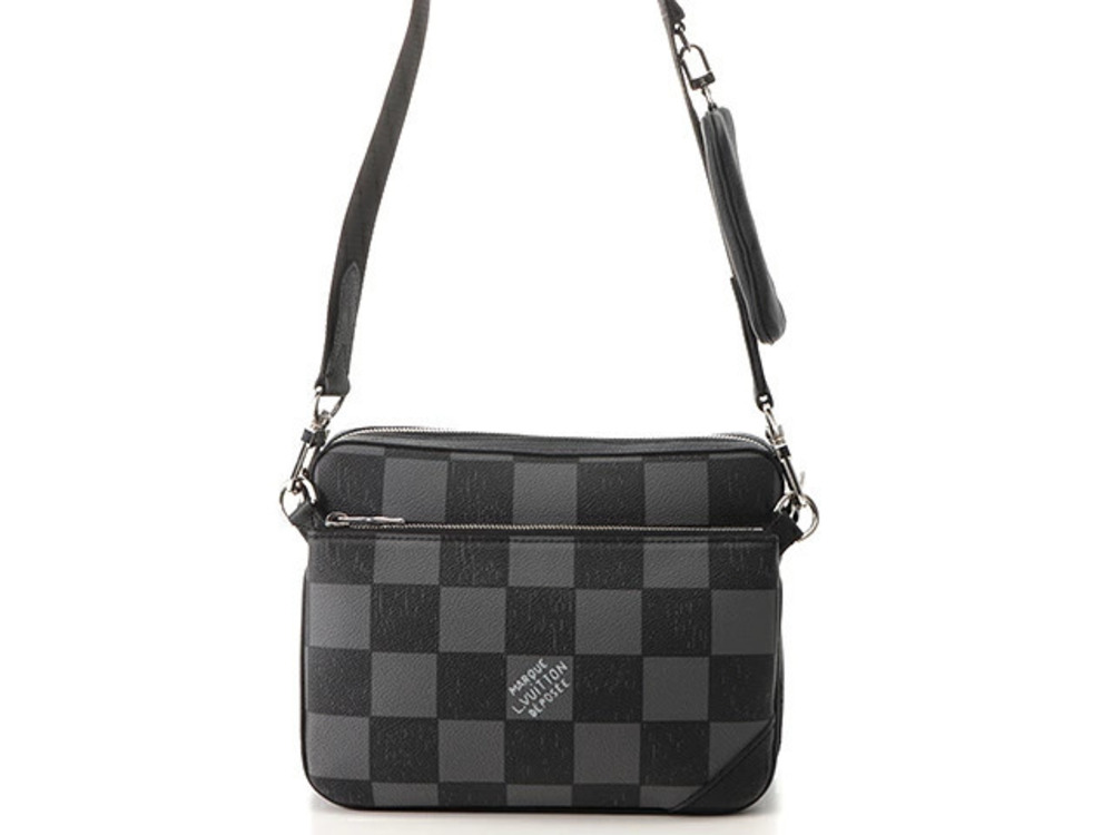 LOUIS VUITTON Trio Messenger Shoulder Bag Black Gray Damier